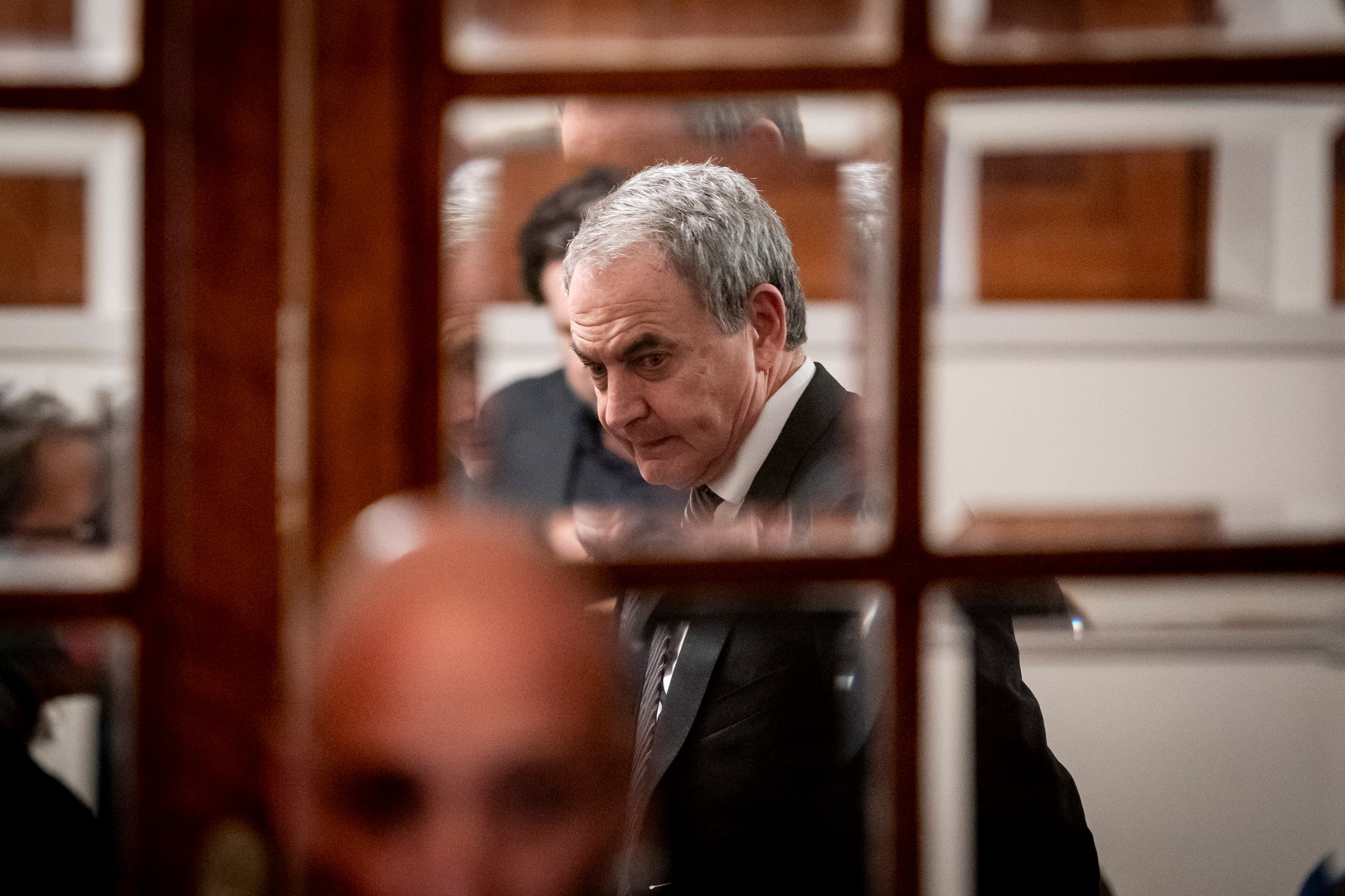 Zapatero Bajo el Foco Judicial: El Presunto Plan Opaco en Dubái para Eludir Controles Globales