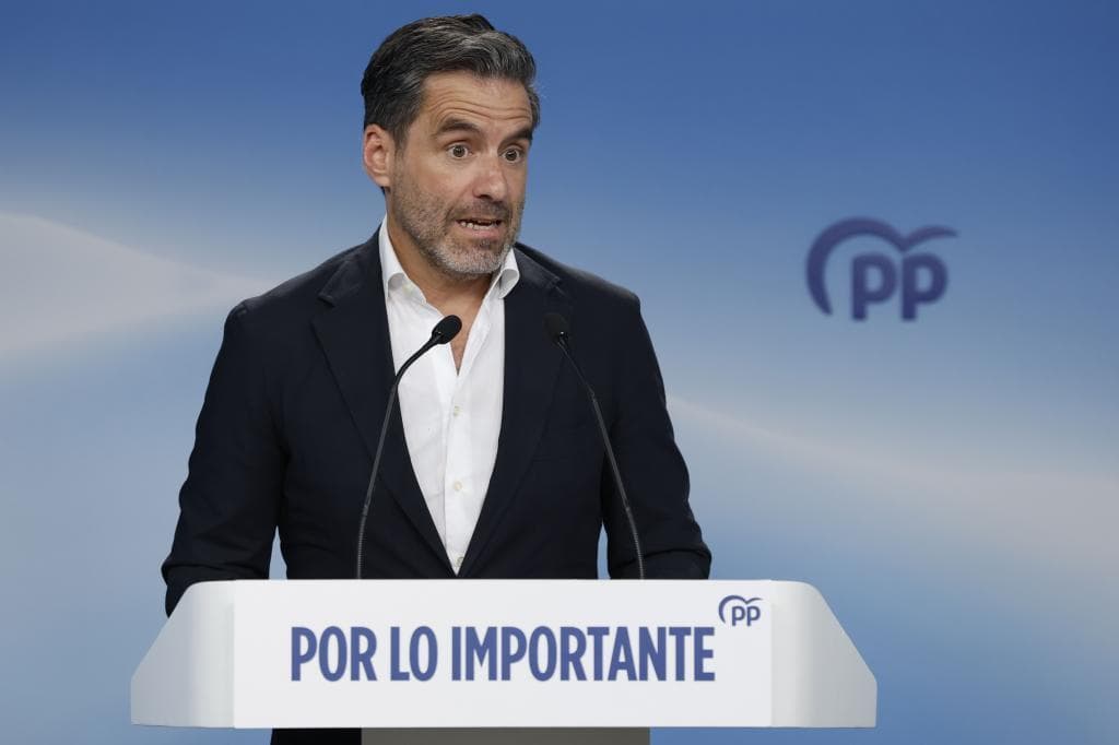 Moción de Censura: El PP Mueve Ficha y Emplaza al PNV en el Tablero Político