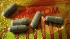Kratom: Hierba identificada en investigación de fallecimientos de estudiantes universitarios en EE.UU.