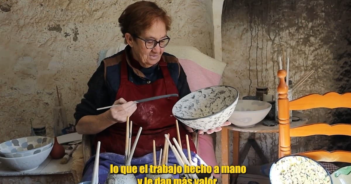Loli García: Sexta Generación de Alfarería Tradicional en Níjar y su Legado Intergeneracional