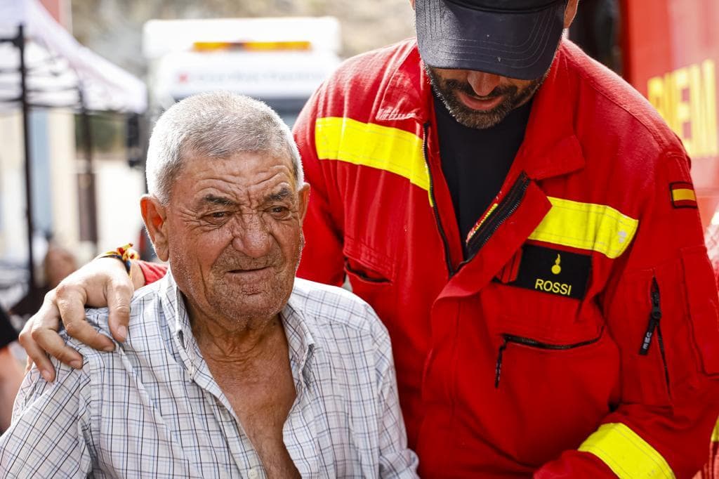 Evacuación Preventiva de Residentes Ante Incendio Forestal en Localidades de Almería