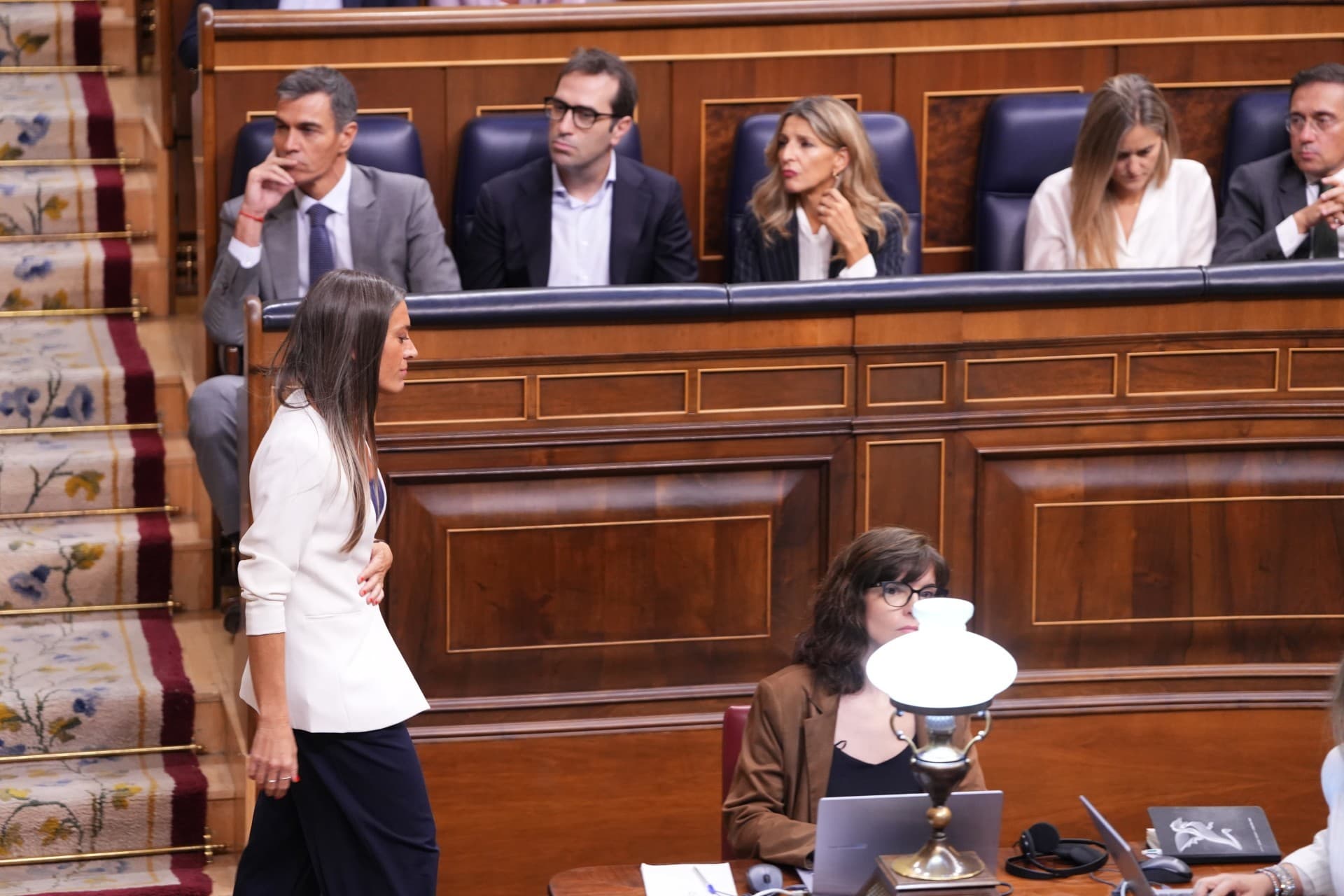 Presidente Sánchez Evalúa Convocatoria Electoral Tras Manifestaciones y Peticiones de Barones del PSOE