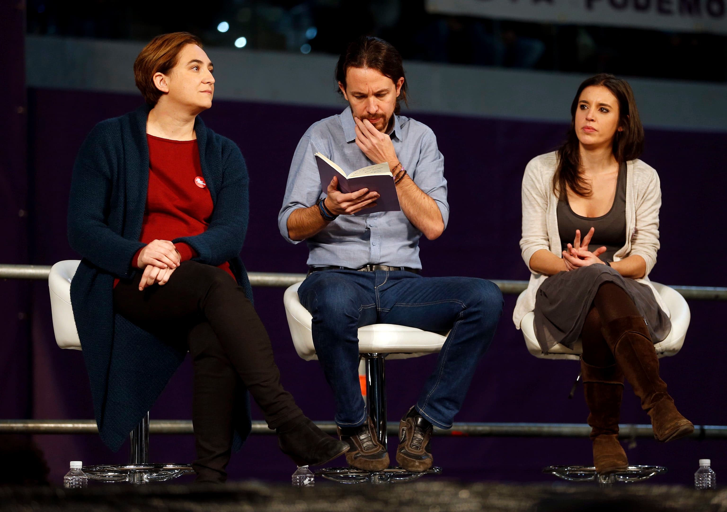Diálogo entre Ada Colau e Ione Montero sobre la integración de Podemos en el Frente Amplio
