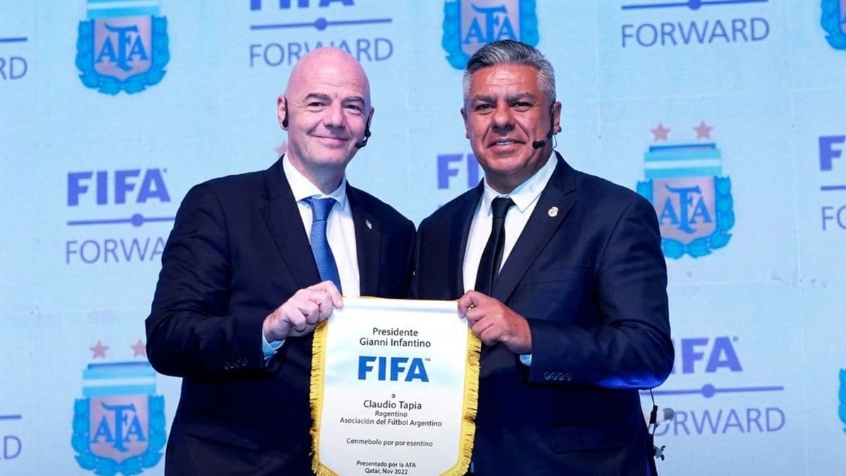 La Asociación del Fútbol Argentino Apoya al Presidente de la FIFA Gianni Infantino en Contexto de Debates sobre el Mundial