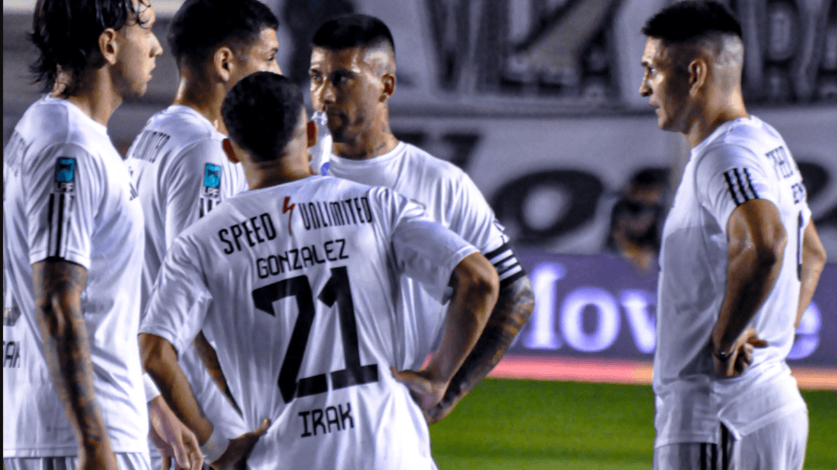 Deportivo Riestra Avanza a Octavos de Final de la Copa Argentina Tras Victoria Ante San Lorenzo
