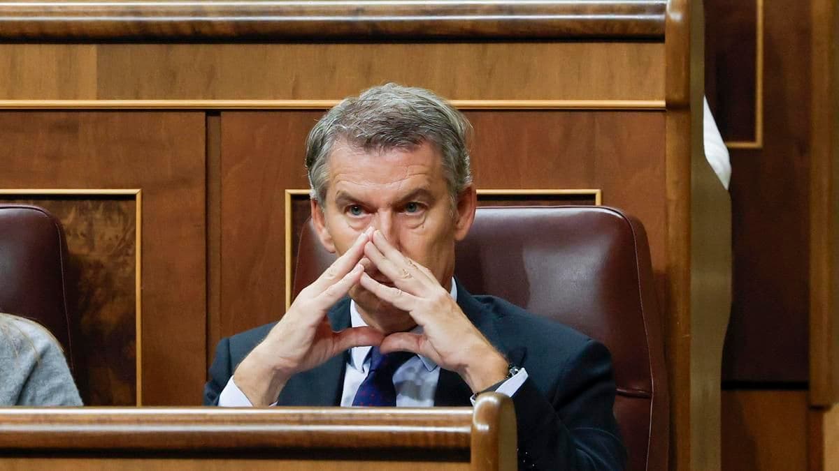 Feijóo insta a Sánchez a convocar elecciones anticipadas tras el rechazo de decretos