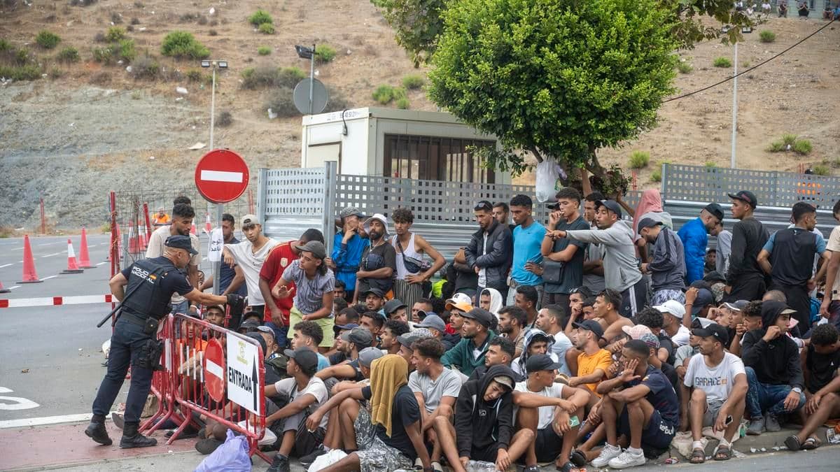 Análisis de la Situación Migratoria y las Interacciones Sociales en Ceuta