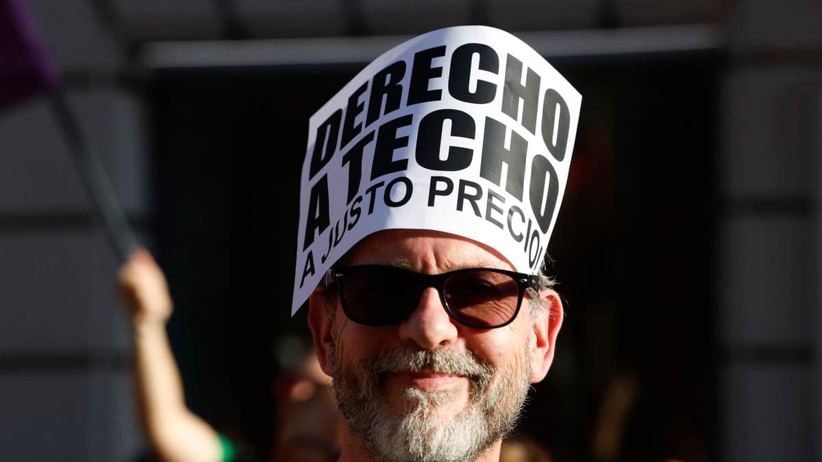 Manifestación en Madrid Demanda Medidas sobre la Vivienda y el Caso de Maricarmen