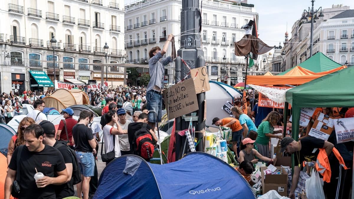 Movilización Ciudadana en la Puerta del Sol por la Vivienda y Educación Pública